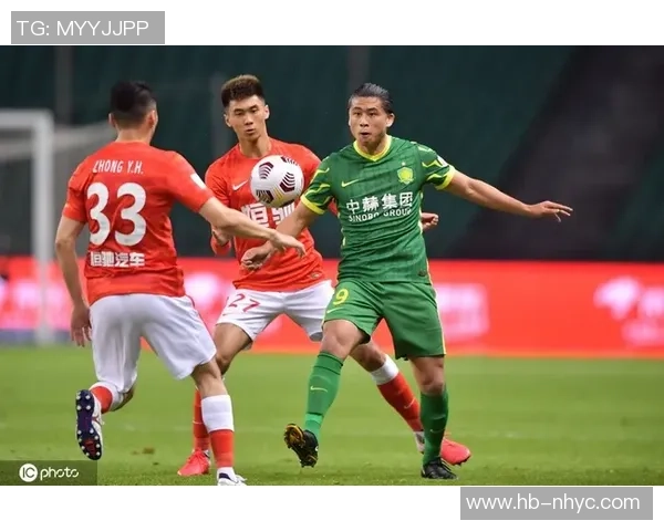 广州足球队防守战术解析与实战应用深度剖析